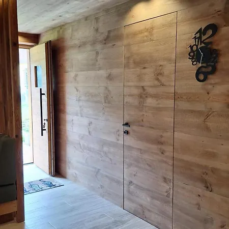 Piazza Vigo Auronzo Appartement