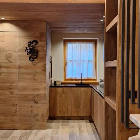 Piazza Vigo Auronzo Apartment Auronzo di Cadore