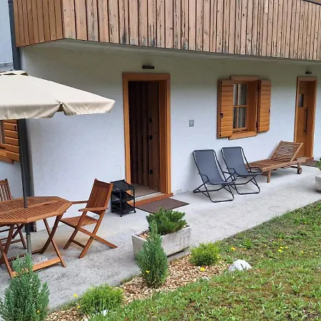 Piazza Vigo Auronzo Apartment
